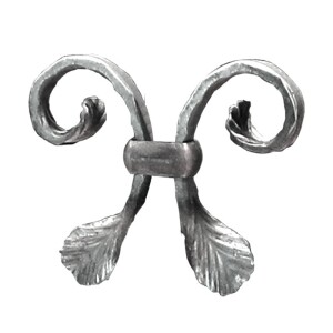 Grande Forge Schmiedeeisen Zierornament – 134 × 115 mm – 12 × 6 mm
