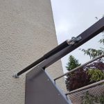Hydraulische deurdranger FP4Z - poortdranger gechormateerd slag 150 mm Antraciet op poort gemonteerd