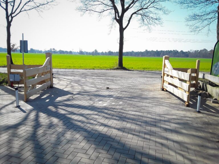 houten poorten met Fadini Kit HINDI lineaire poortopener