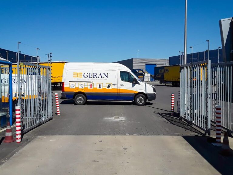 Draaipoort met Fadini Kit HINDI 880 lineaire poortopener
