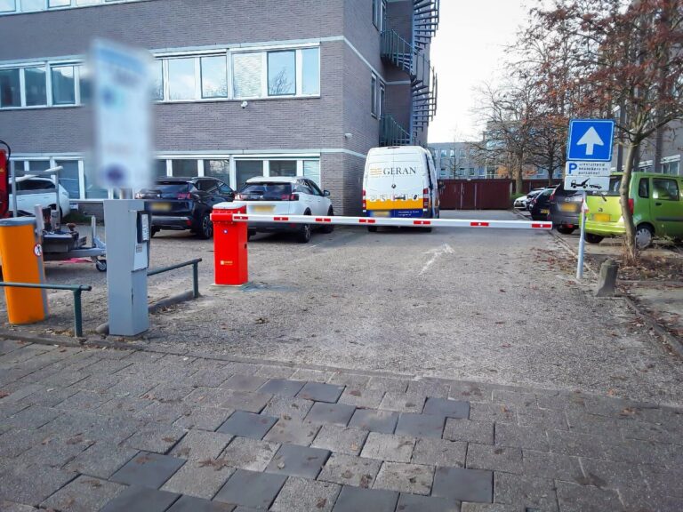 Parkeerterrein afsluiten met de BAYT 980 slagboom van Fadini