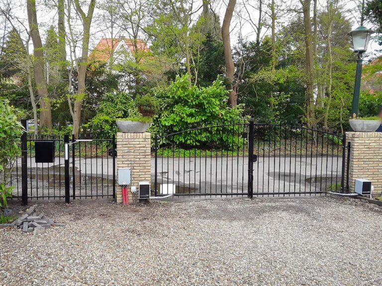 Poort automatiseren met de Kit CONDOR 350 van Comunello