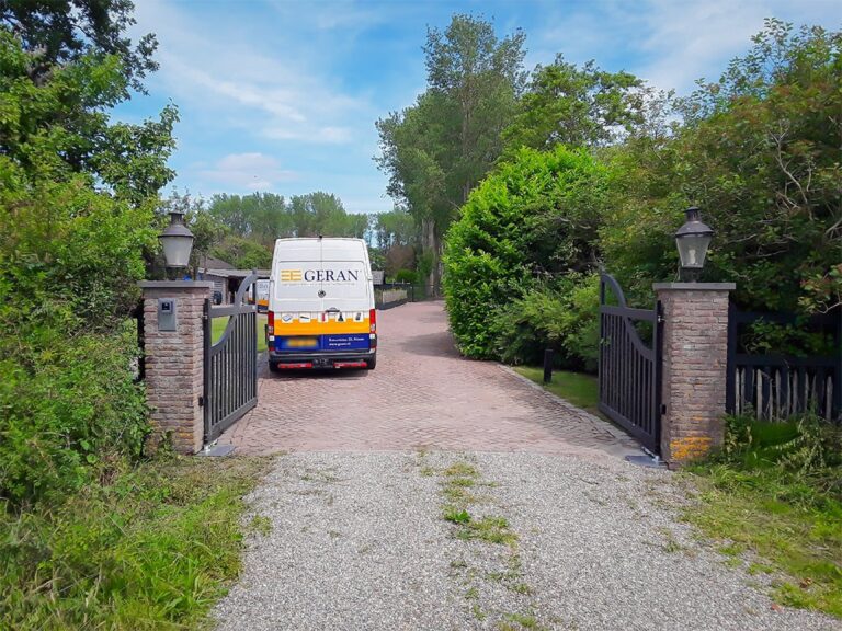 Poort automatiseren met de Kit EAGLE van Comunello