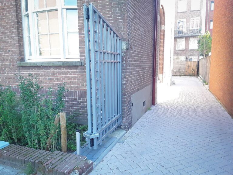 Vouwpoort automatiseren met de HINDI lineaire poortopener