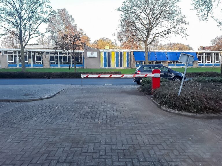 Parkeerterrein afsluiten met Comunello LIMIT 500 slagboom