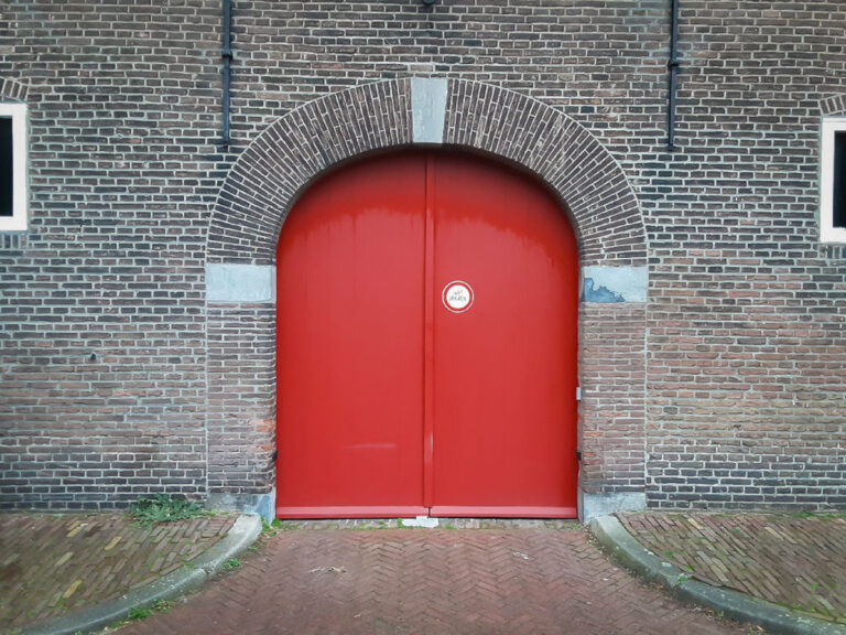 Deuren automatiseren met Fadini HINDI 880 lineaire poortopeners