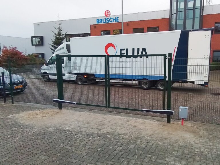 Nieuwe poort automatiseren met de Kit ABACUS lineaire poortopeners van Comunello