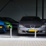 Thumbnail of http://marshall%20paaltjes%20bij%20autos%20in%20een%20garage%20box%20ter%20beveiliging%20van%20voertuigen